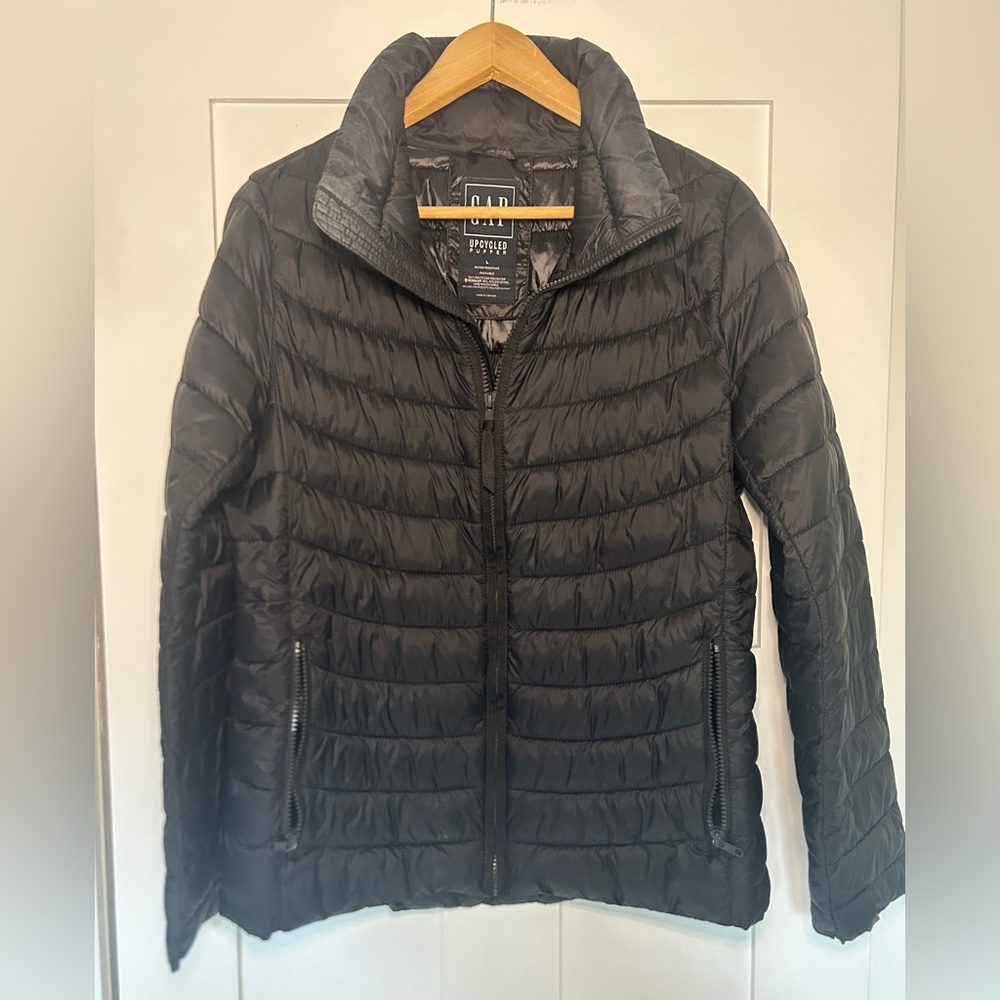 GAP Black Upcycled Puffer Jacket